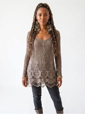 AMOI Boho Embroidered Crochet and Lace Tunic Top